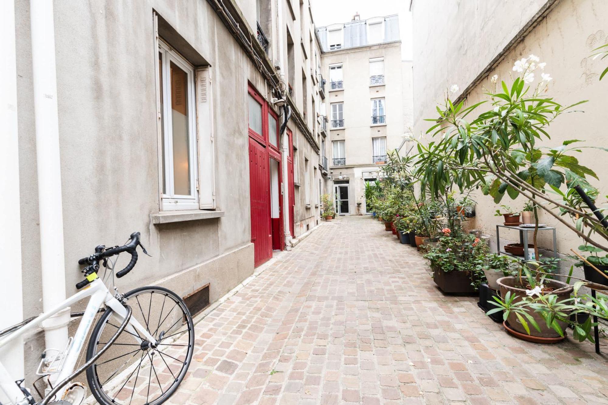 Loft 4 Bedroom Montmartre Pigalle Ac By Lcc Agency 巴黎 外观 照片