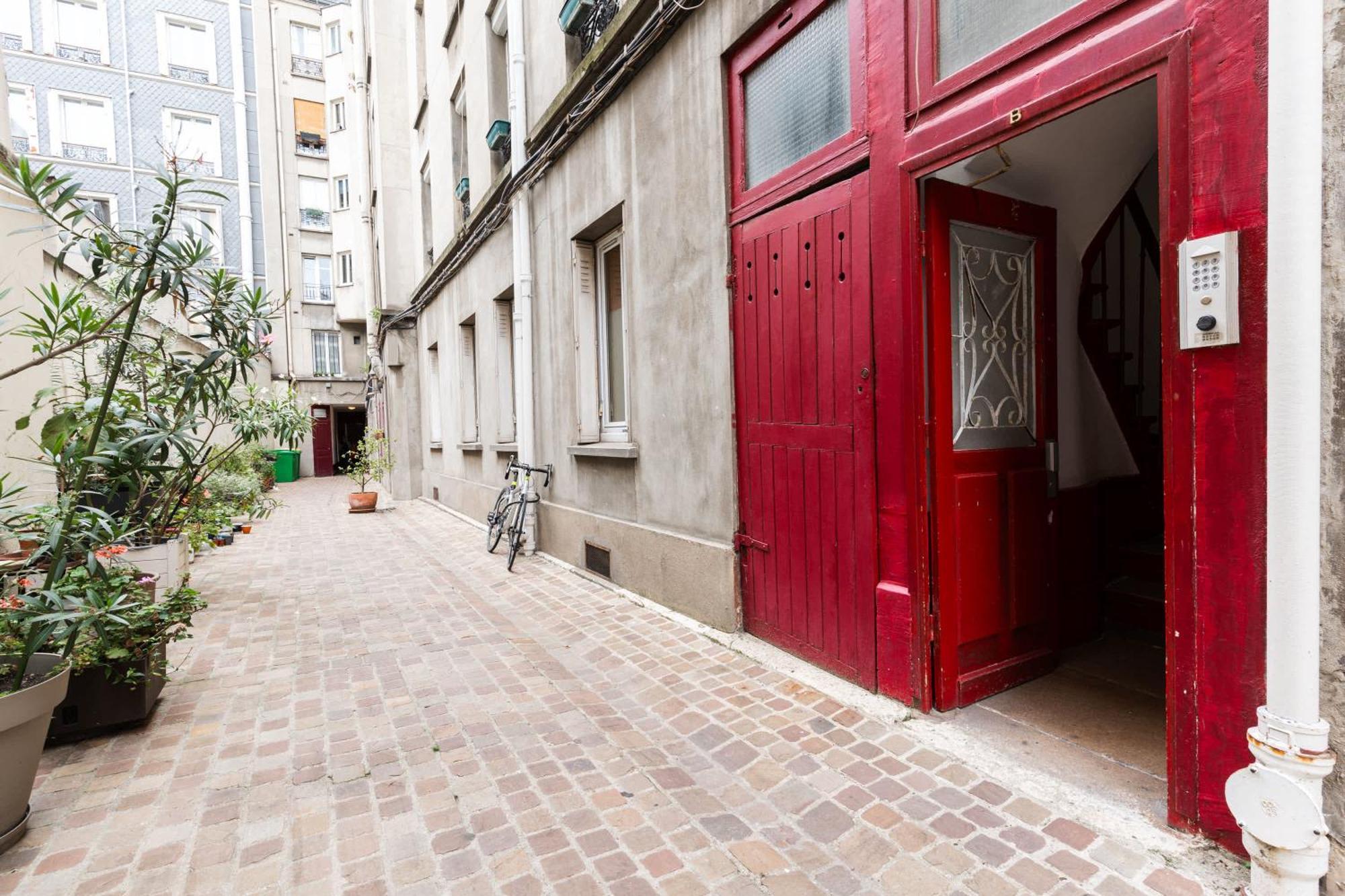 Loft 4 Bedroom Montmartre Pigalle Ac By Lcc Agency 巴黎 外观 照片